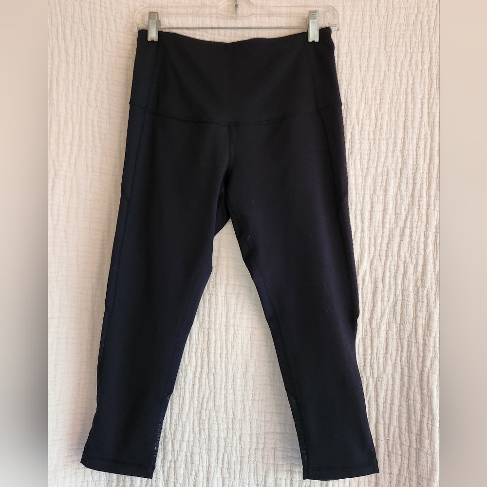 Zella Cropped Leggings with Mesh Accent Size Medium
